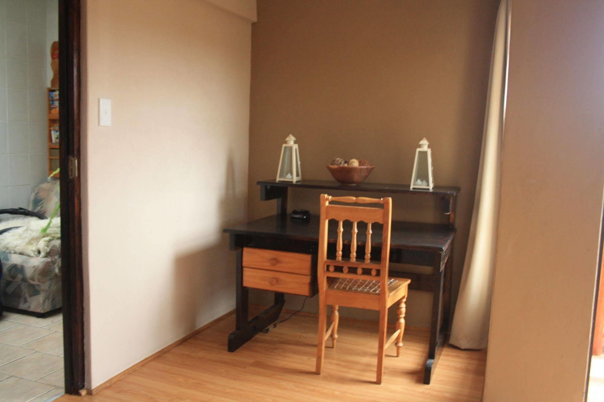 Dolphin View Guesthouse Jeffreys Bay Exterior foto